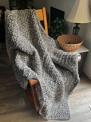 Luxe Lounging Blanket in Inkwell - image1
